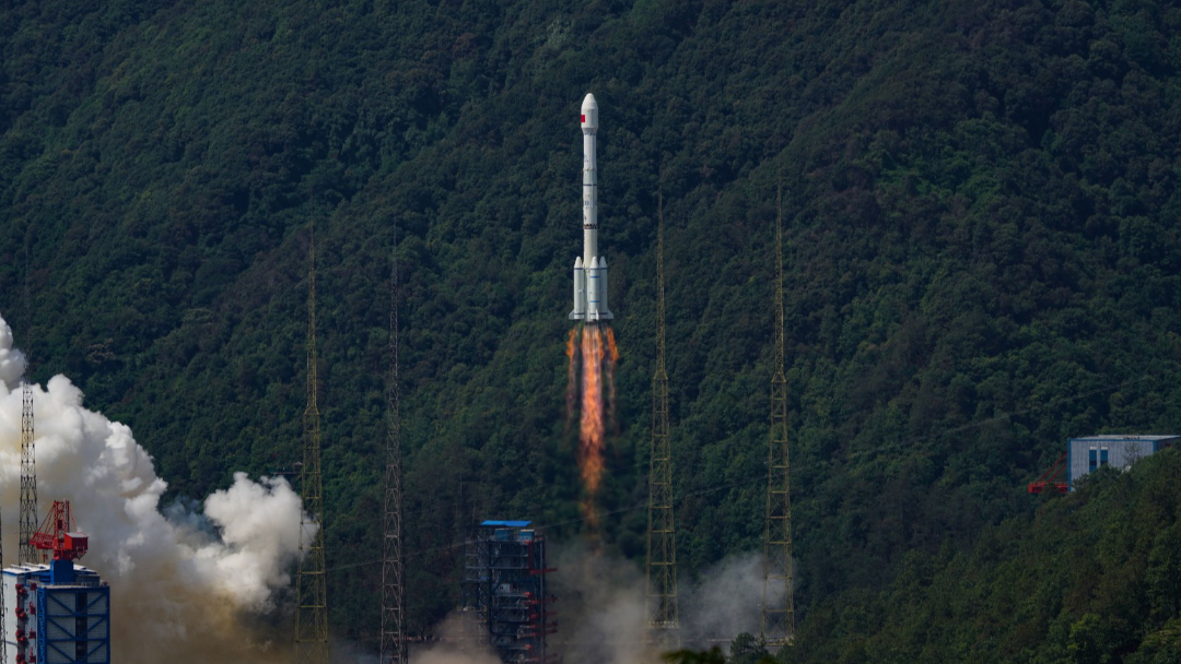陸長八甲火箭首飛成功:運載能力7噸,助推中國太空夢 陸長八甲火箭首飛成功:運載能力7噸,助推中國太空夢