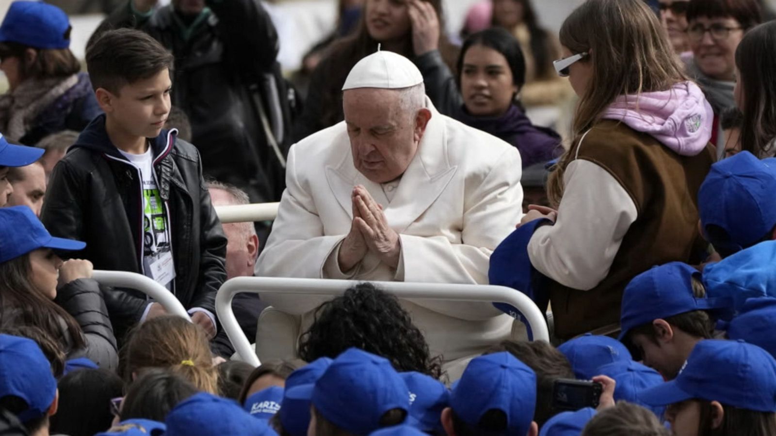 88-Year-Old Pope Francis Passes Away After Pneumonia Battle 88-Year-Old Pope Francis Passes Away After Pneumonia Battle