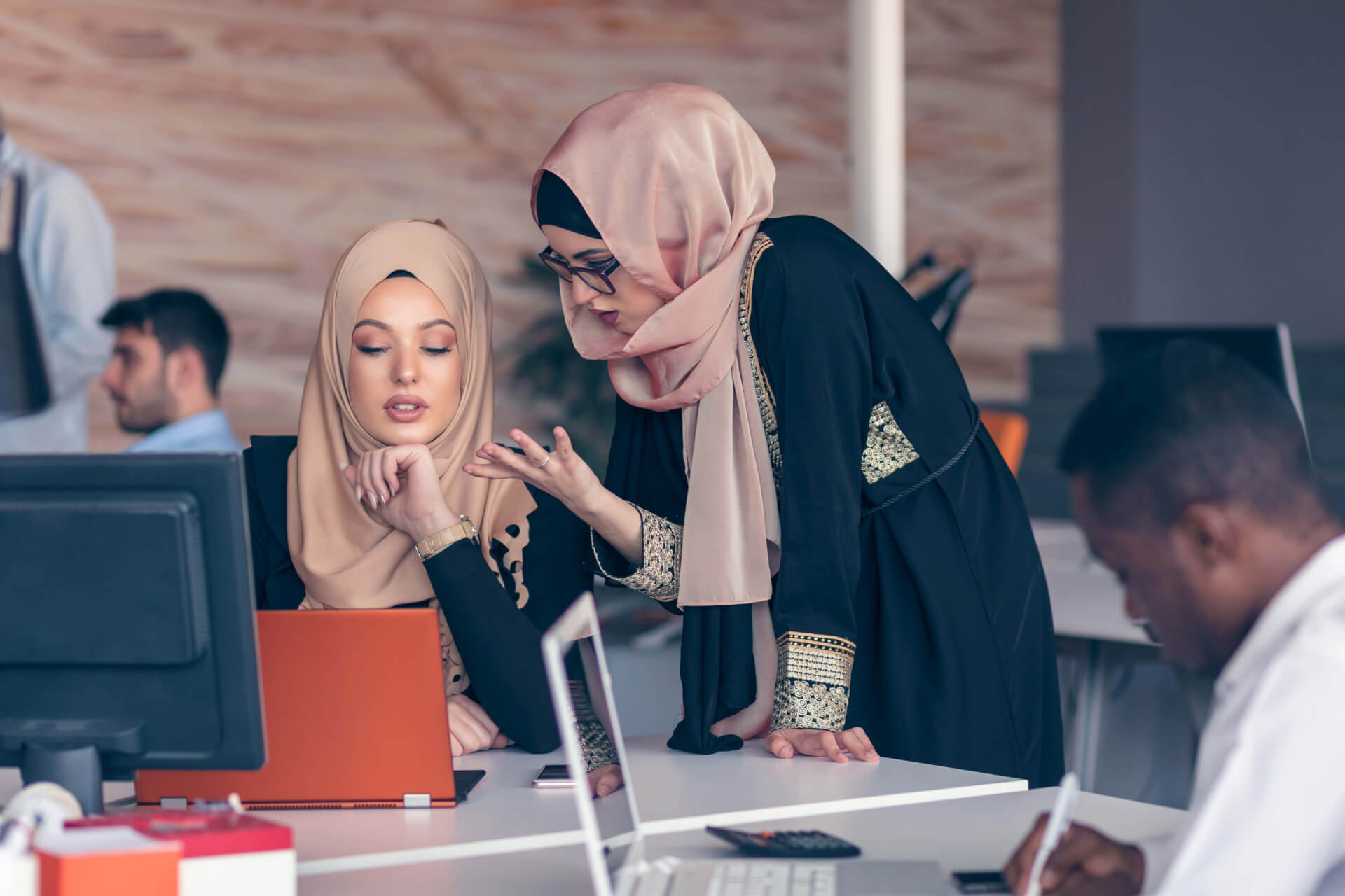 Middle Management: Driving Productivity And Fostering Collaboration Middle Management: Driving Productivity And Fostering Collaboration