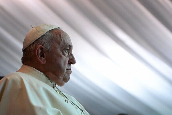 Pope Francis: A Globalized Church Facing Deep Divisions Pope Francis: A Globalized Church Facing Deep Divisions