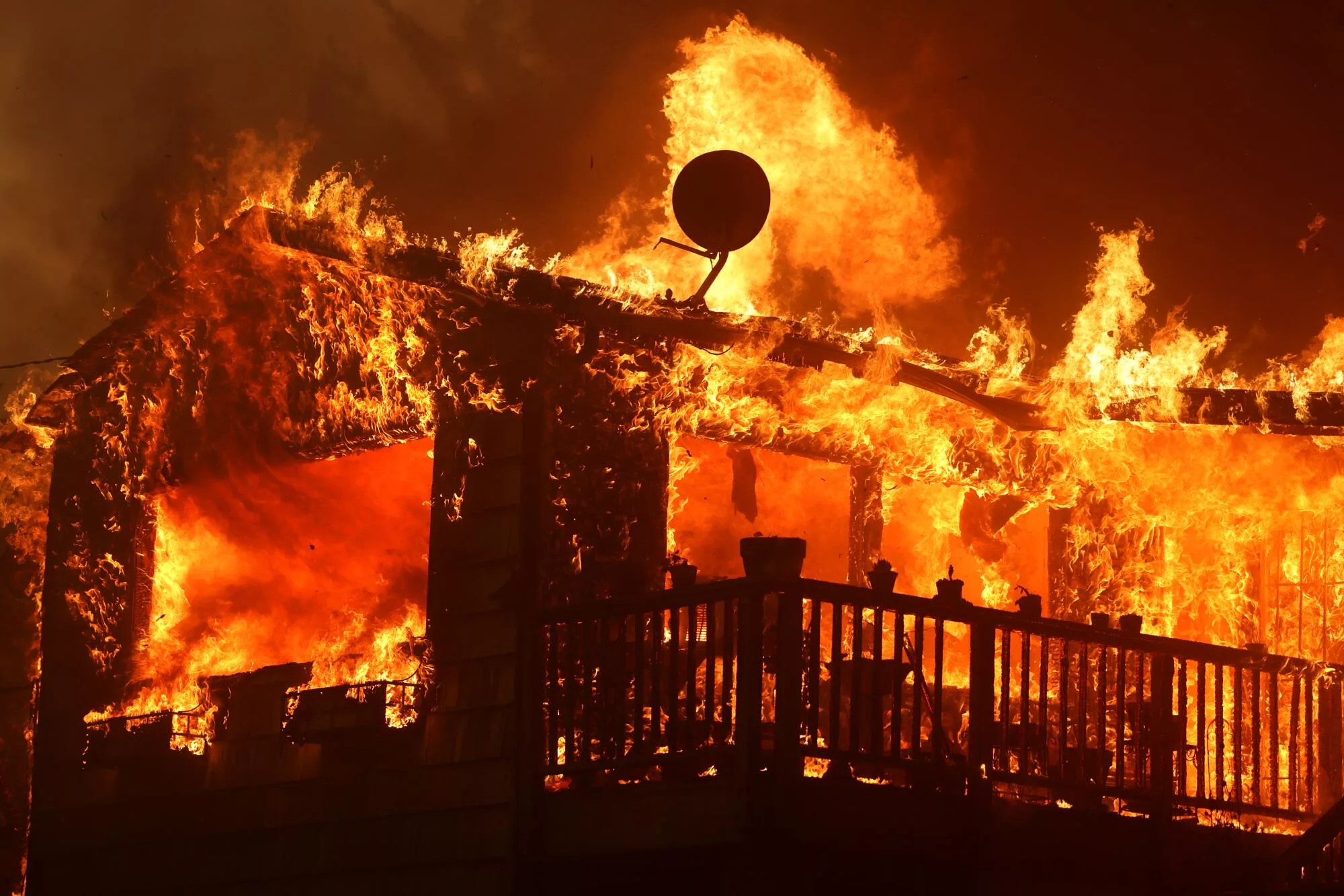 The Perilous Trend Of Betting On Natural Disasters: A Look At The Los Angeles Wildfires The Perilous Trend Of Betting On Natural Disasters: A Look At The Los Angeles Wildfires