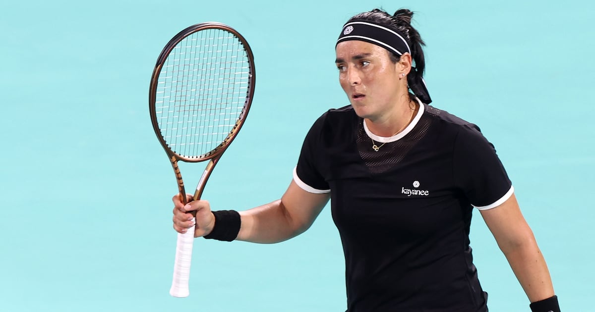 Three-Set Thriller: Rybakina Wins Mubadala Abu Dhabi Open Against Jabeur Three-Set Thriller: Rybakina Wins Mubadala Abu Dhabi Open Against Jabeur