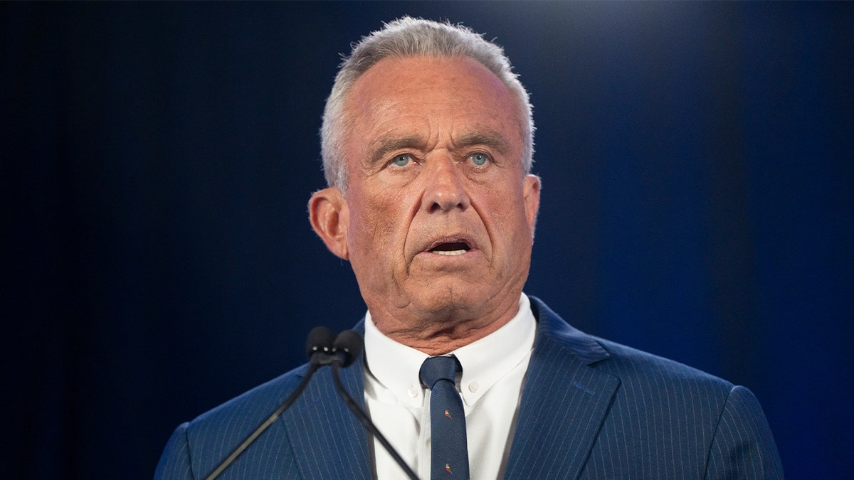 Trump Defends Obamacare: Supreme Court Case & RFK Jr.'s Potential Rise Trump Defends Obamacare: Supreme Court Case & RFK Jr.'s Potential Rise