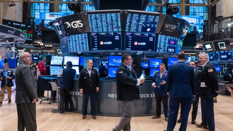 Trump's Influence, Fed Policy, And Bitcoin's Recent Price Increase Trump's Influence, Fed Policy, And Bitcoin's Recent Price Increase