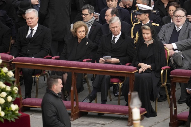 Trump's Participation In Pope Benedict's Funeral: A Political And Religious Analysis Trump's Participation In Pope Benedict's Funeral: A Political And Religious Analysis