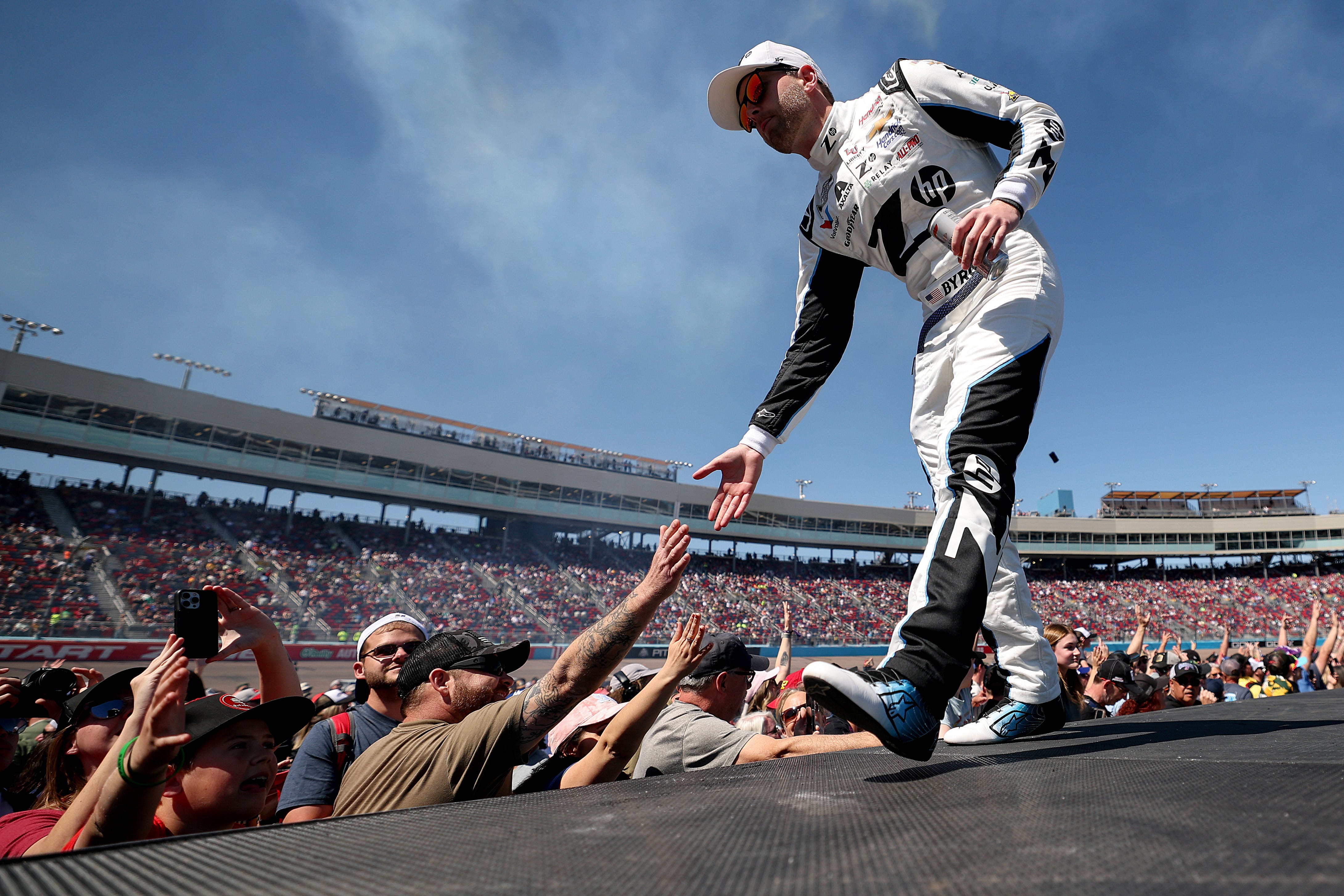 Wallace's NASCAR Phoenix Race Ends In Wall Crash After Brake Malfunction Wallace's NASCAR Phoenix Race Ends In Wall Crash After Brake Malfunction