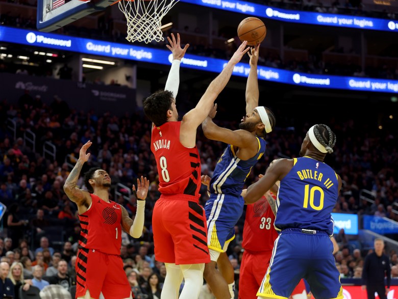 Warriors' Bench Production: Hield And Payton Deliver Against Blazers Warriors' Bench Production: Hield And Payton Deliver Against Blazers