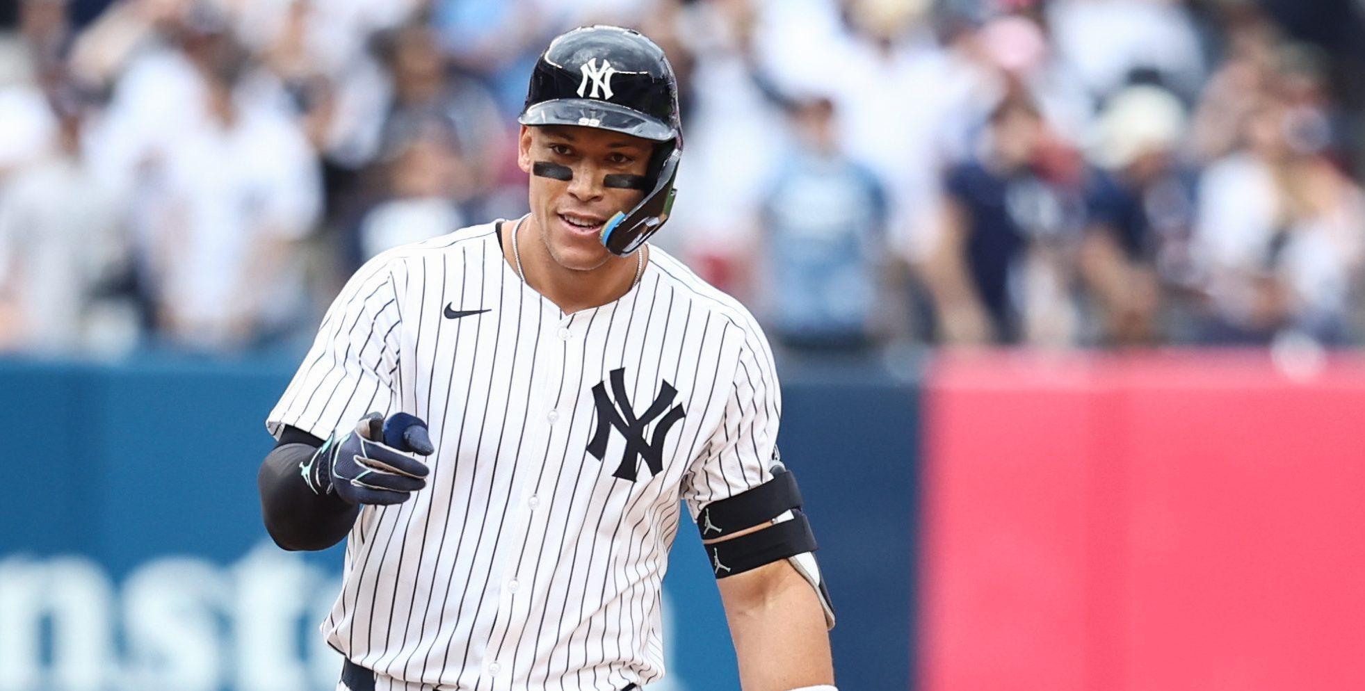 Yankees' Offensive Explosion: 9 Homers, Judge's 3-Homer Game Yankees' Offensive Explosion: 9 Homers, Judge's 3-Homer Game